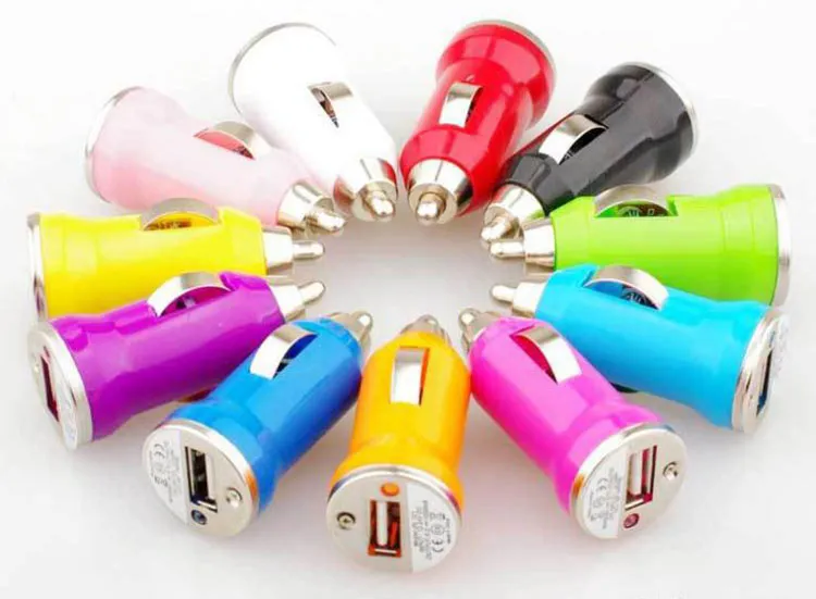 Para Iphone7 USB Cargador de coche Colorido Bullet Mini Car Charge Cargador portátil Adaptador universal para Iphone 6 5