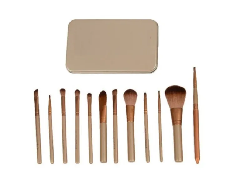 Tin Box Hypoallergenic Makeup Brushes Set With Metal Box From Matata