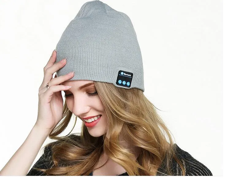 Toute nouvelle mode Beanie Hat Cap sans fil Bluetooth écouteur casque intelligent casque haut-parleur micro hiver Sport de plein air stéréo M9284168