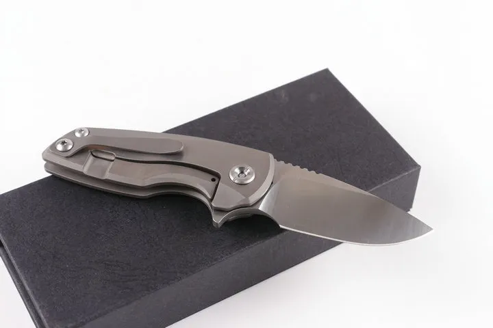 2017 Nowy D2 Steel EDC Kieszonkowy Składany Flipper Nóż Satin Drop Point Blade TC4 Titanium Uchwyt Nóż Prezent Noże Xmas Prezent