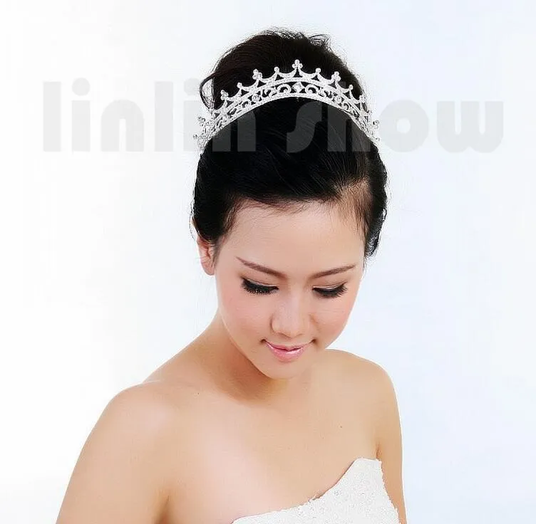 New Arrival Moda Crystal Gorgeous Błyszczące Bridal Tiaras Włosy Akcesoria Ślubne Darmowa Wysyłka Wysokiej jakości Tanie