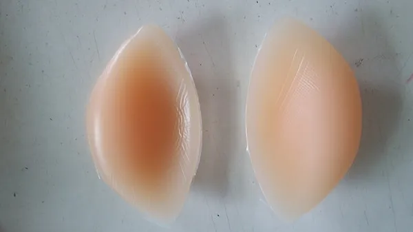 Ücretsiz kargo büyük boynuz şeklinde sutyen ekler meme büyütme ürünleri silikon ped seksi lady sıcak satış 180 g / çift