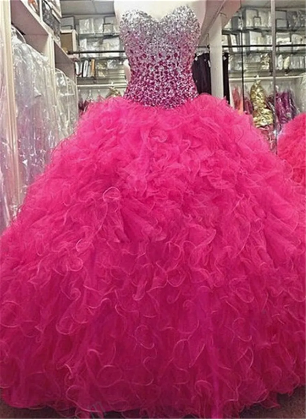 Atemberaubendes Schatz-Organza-Quinceanera-Kleid 2021 Ballkleid Puffy Prom Sexy 16er-Jahre-Abendkleider, echtes Bild