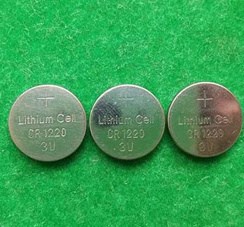 Производитель 20000ps Производитель CR1220 3V Кнопка кнопки ячейки монеты 100% свежие