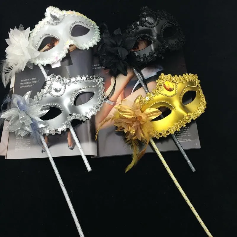 Luxury Diamond Woman Mask On Stick Eyeline sexy Mascherata veneziana feste Maschera con paillettes Bordo in pizzo Fiore laterale Oro Argento Nero Colore bianco