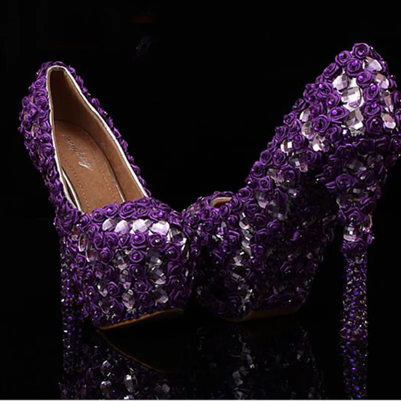 最新の紫色のプロムのヒール女性のパンプス記念党ウエディングドレス靴ラインストーンブライダルの結婚式の靴母な花嫁の靴