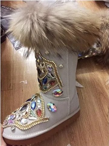 Images réelles bottes mi-mollet en fourrure Lexury originales bottes d'hiver en cristal clouté faites à la main pour femmes bottes de neige plates en cuir Nubuck