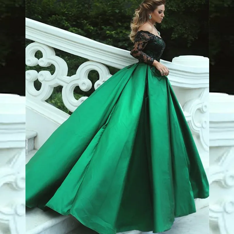 2019 Stunning Arabic Prom Dress Off the Shoulder Emerald Green Evening Gowns Black Sequined Appliques Long Sleeve Formal Dresses