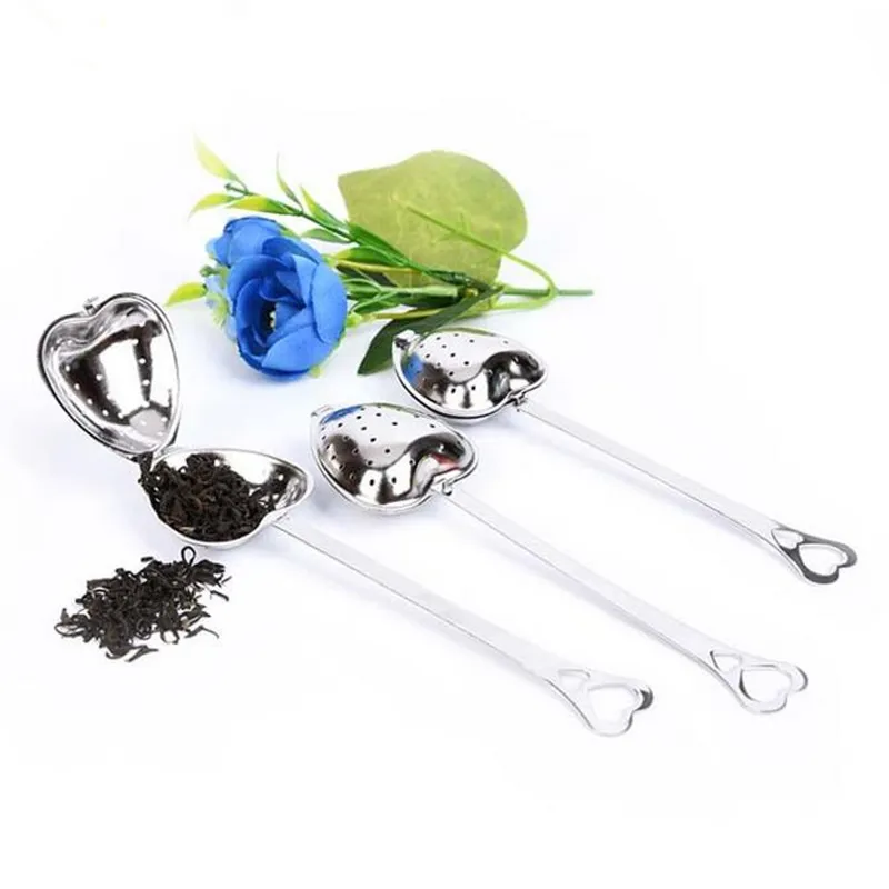 Hjärtformad Tea Infuser Mesh Ball Rostfritt Silter Herbal Locking Tea Infuser Sked Filter Gratis Frakt