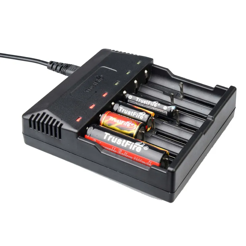 100% Autentisk Trustfire TR012 6-slits batteriladdare för 18650 16450 14500 18350 Uppladdningsbara batterier vs Nitecore I8 DHL Gratis frakt