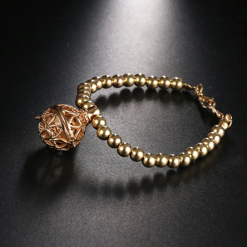 Essential Oil Bracelets Hollow Out Heart Shaped Alloy Pendants Bracelet Gold Silver Colors Beaded Bracelets Diffuser Jewelry