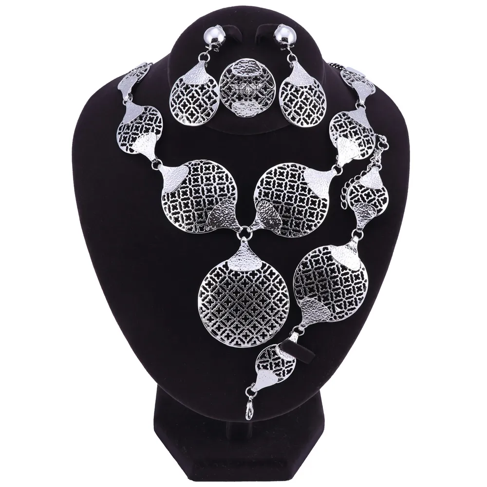Ensembles de bijoux pour femmes perles africaines Dubai Party creux pendentif rond collier mariage mariée luxe mode Maxi accessoires