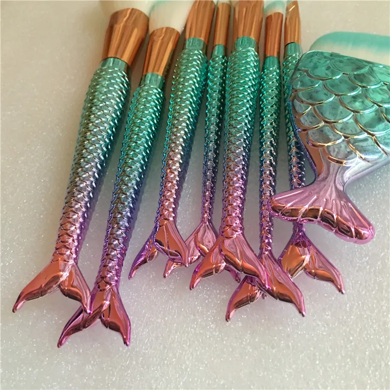 8 SZTUK Lodowaty Błękitny Merenda Makeup Szczotki Zestaw Beauty Cosmetic Foundation Brwi Concealer Blush Brush Tool 3d Mermaid Shape Make Up Brush Kit
