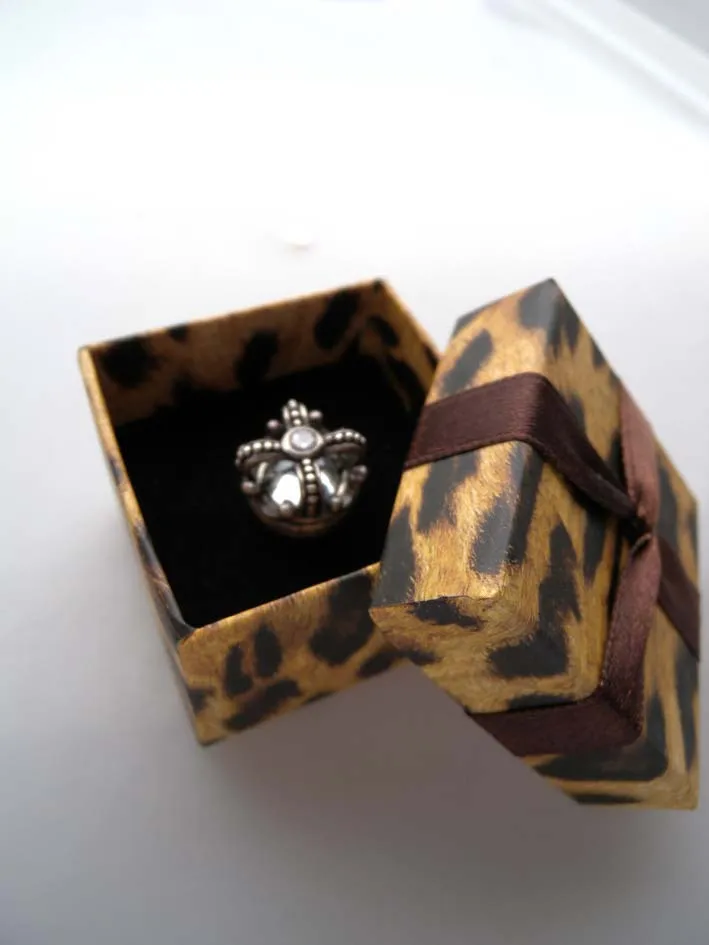[Simples Sete] amantes do anel caixa / Leopard Impressão Pedant Box / Moda Pacote colar / jóia especial Case / Tendência brinco caixa com fita