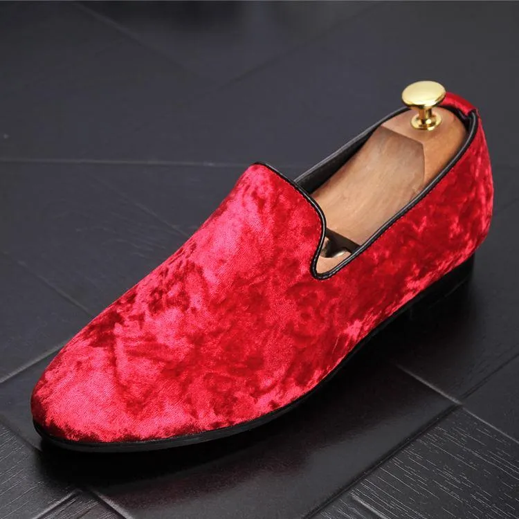 2017 Brytyjski styl męskie zamszowe skórzane buty męskie fryzjerskie stylistyczne buty Slip-on Red / Black Dress Buty dla mężczyzn Party / Wedding / Prom