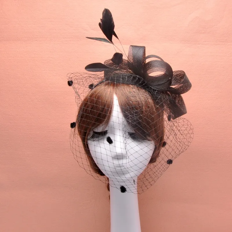 Piuma Fascinator Accessori per capelli da sposa Birdcage Veil Hat Cappelli da sposa e fascinators economici Feminino Cabelo 4 colori