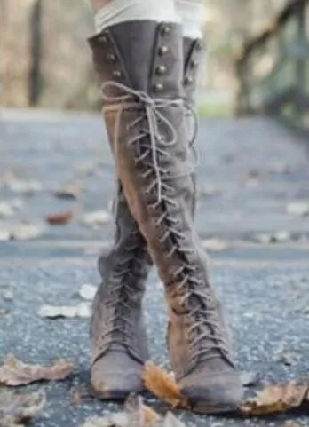 Stivali invernali da donna al ginocchio Stivali stile vintage stringati con tacco quadrato in pelle Verde militare Scarpe di alta qualità Stivaletti stringati da donna