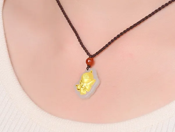 Collier et pendentif de talisman de singe de dessin animé du zodiaque chinois en jade incrusté d'or