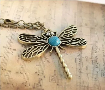 Hollow dragonfly necklace Turquoise Retro Dragonfly Design Hollow carved Dragonfly Sapphire Diamond for women Sweater Necklace Statement