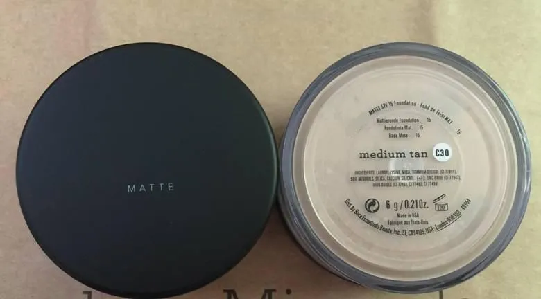 Matte Makeup Minerals Original Foundation Fair C10 / Rättvist Medium C20 / Medium C25 / Lätt ljus N10 / Ljus W15 / Medium Beige N20 / Medium Tan
