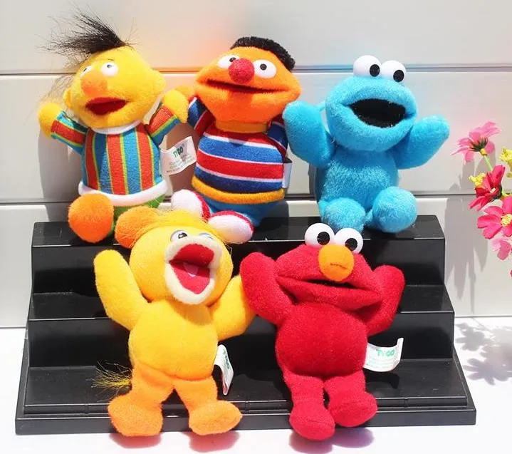 Hot Sesame Street Elmo Stuffed Plush Dolls Toys Keychain Pendants Key