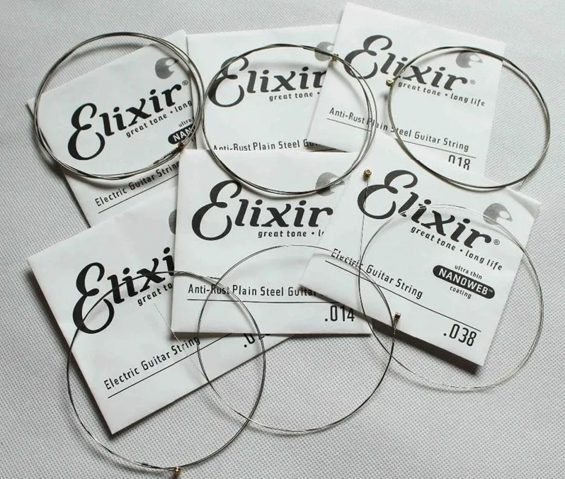 S 011049 12102 Strings de guitarra elétrica Super Light Musical Instrument Guitar Parts Lot5886146