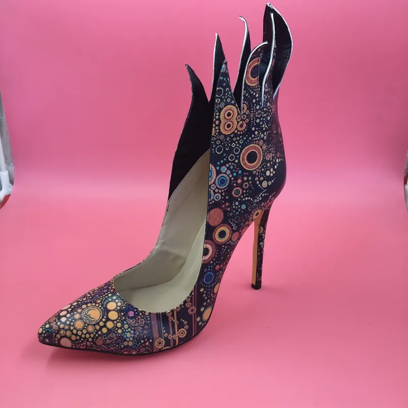 Fleurs imprimées Chaussures habillées Femmes Escarpins Stilettos Bout pointu Mince Talon Haut Femmes Chaussures Taille 4-15 Escarpins Pour Femmes Pompes Chaussures Nouvelle Arrivée