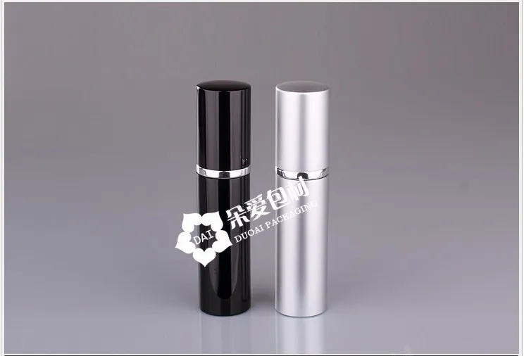 10ml Czarny / Srebrny Butelka Perfumy Travel Perfumy Atomizer Aluminium Perfumy Butelki Refillable Pump Spray Małe przenośne zapachy domowe