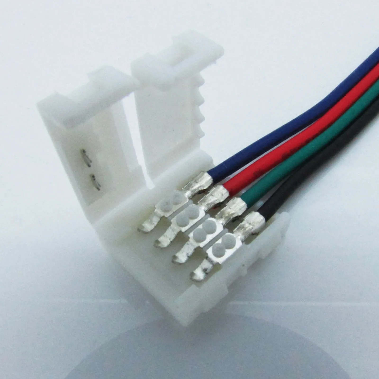20x LED Trind Connector PCB adaptador Solderless com linha 4pin para RGB 5050 10mm5145062