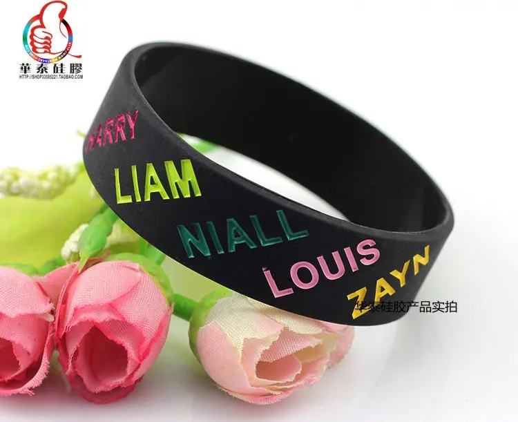 Partihandel 10st / One Direction Segment Bossed Färg Fylld Silikon Hand Band 1D Silicone Wristband Star Armband Tillbehör