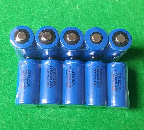 1200st 3V icke-återförbundet litiumbatteri CR123A CR17345 DL123A 1500mAh för fickljuskamera