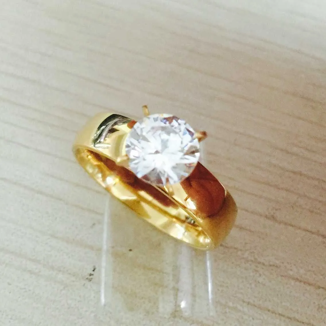 Grandes anéis de dedo de dedo de casamento de aço inoxidável 316L banhado a ouro 18k com diamante CZ de zircão, lotes de joias masculinas femininas por atacado