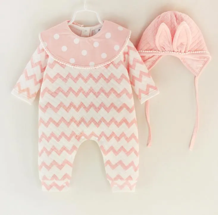 Nowy Niemowlę Baby Bawełniane Pajacyki Z Cap 2 SZTUK Zestaw Ubrania Słodkie Onesies Dots Stripe Buckers Bunny Ear Hat Girl Babies Pacy 13470