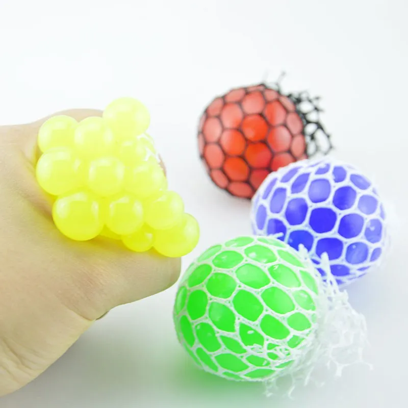 Ny Anti Stress Ball Novelty Fun Splat Grape Ventiling Balls Squeeze Stresses Reliever Toy Funny Gadgets Present