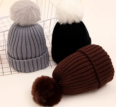 Vinter barn faux päls pom pom stickade hattar barn pojkar tjejer solid ull mössor skullies cap