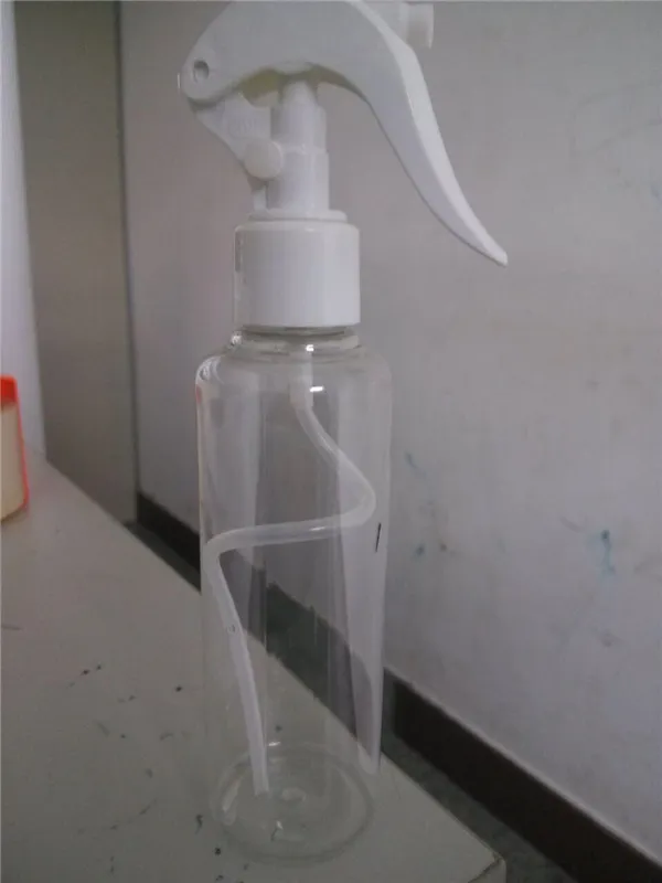 Bottiglia 100 ML Flacone spray di alta qualità Bottiglie di plastica Bottiglie di profumo Bottiglia di liquido infermieristico auto Ugello a baionetta Bianco e trasparente