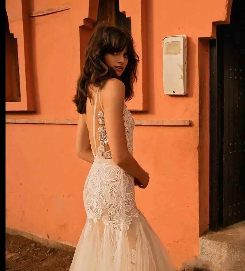 Ilusão Bodice Bohemian sereia vestidos de casamento 2018 Liz Martinez Backless nupcial Lace Appliqued vestidos de casamento de capela de trem