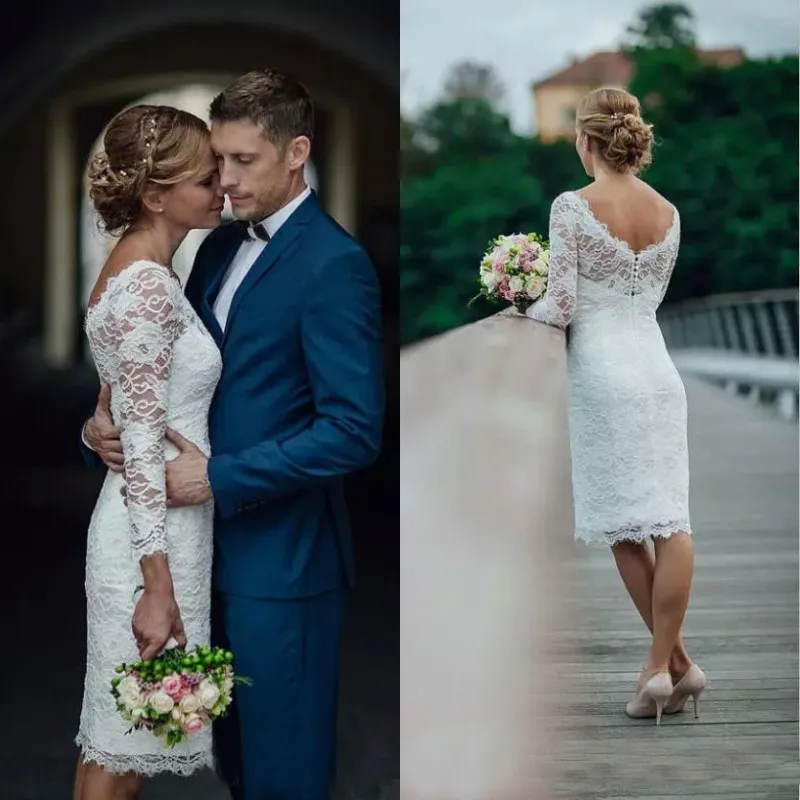 2019 Abito da sposa corto al ginocchio in pizzo vintage 2019 Scollo trasparente Abiti da sposa economici su misura per la spiaggia di campagna con maniche Illusion