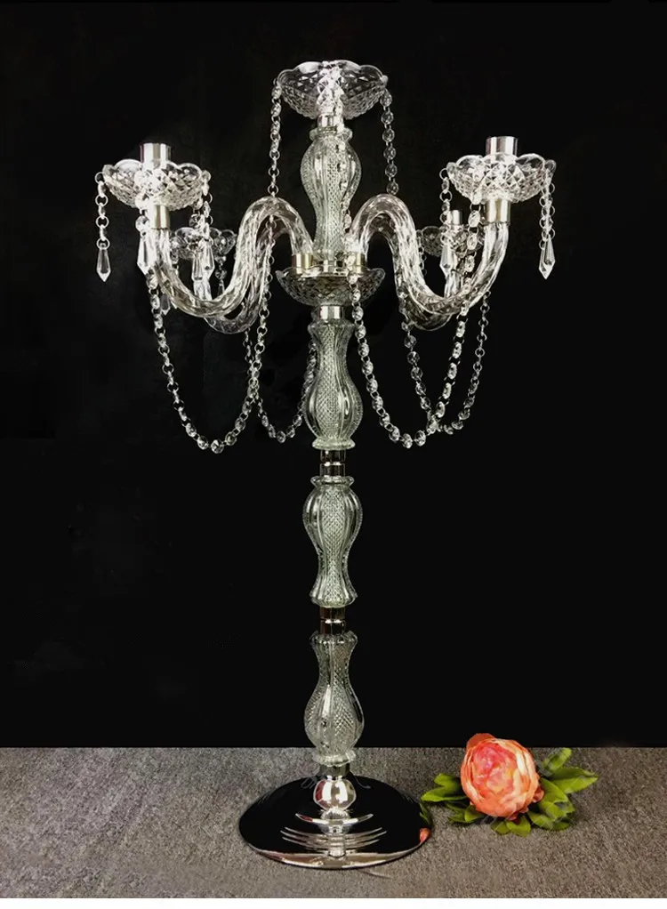 Kolye ile 90 cm Tall Akrilik 5-arms candelabras düğün mumluk Masa merkezinde