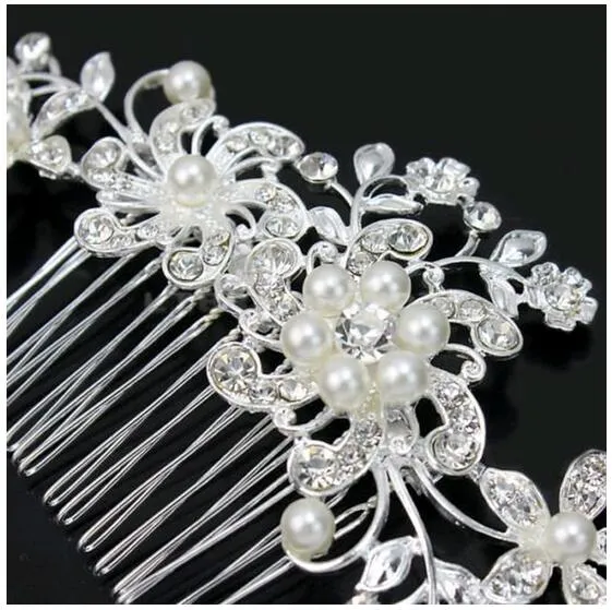 Bridal Wedding Tiaras Hair Combs Hairpin Head Piece Ювелирные изделия Аксессуары Rhinestones Pearl Butterfly Hair Когти для невесты Оптом