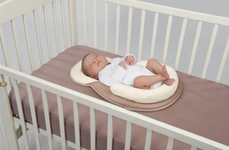 JJOVCE Cuscino neonatale il posizionamento del sonno del bambino cuscino anti-emicrania stereotipi cuscino pillow222s