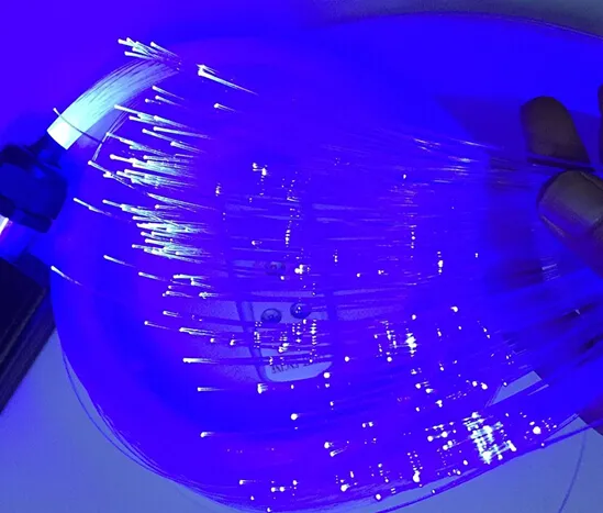 Spedizione gratuita 150 m / rotolo Bagliore finale in fibra ottica di plastica PMMA da 3,0 mm di alta qualità la decorazione dell'illuminazione fai-da-te