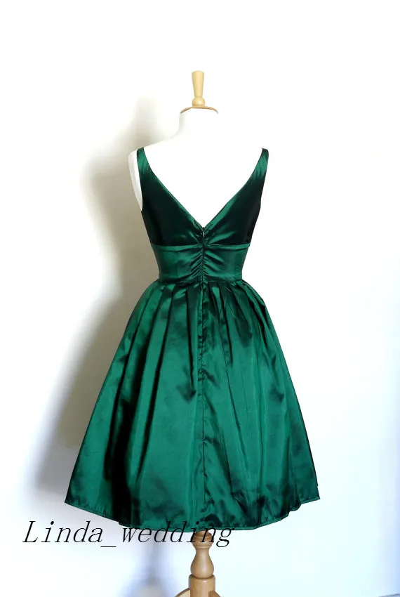 Real Sample Picture Emerald Green Prom Dress New Arrival V Neck Short Girl Evening Homecoming Gown