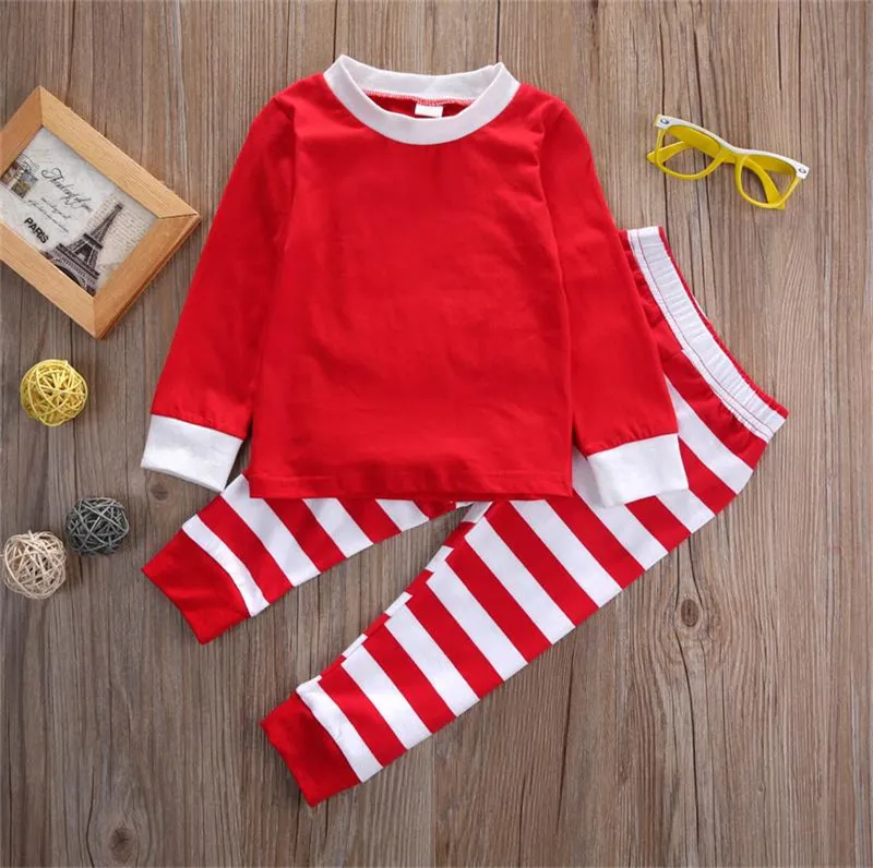 2018 Baby Christmas Pajamas Kids Nightwear Toputs Baby Boy Girl 2 قطعة ملابس قطنية صلبة ألوان مصممة للأطفال Xmas Clothing9152027