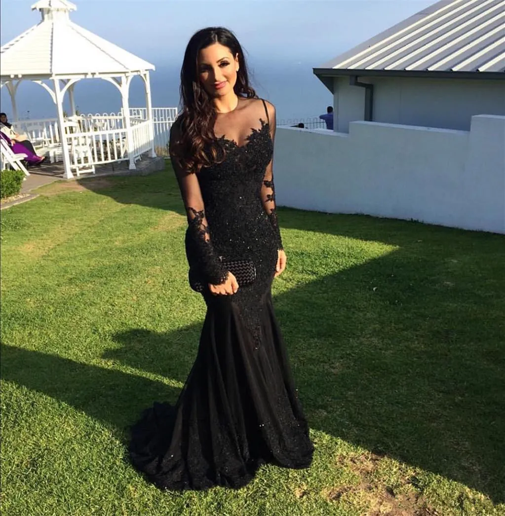 Sheer Illusion Jewel Neck Little Black Prom Dresses Mermaid Lace Appliques Beaded Long Formal Evening Party Gowns Special Celebrit286D