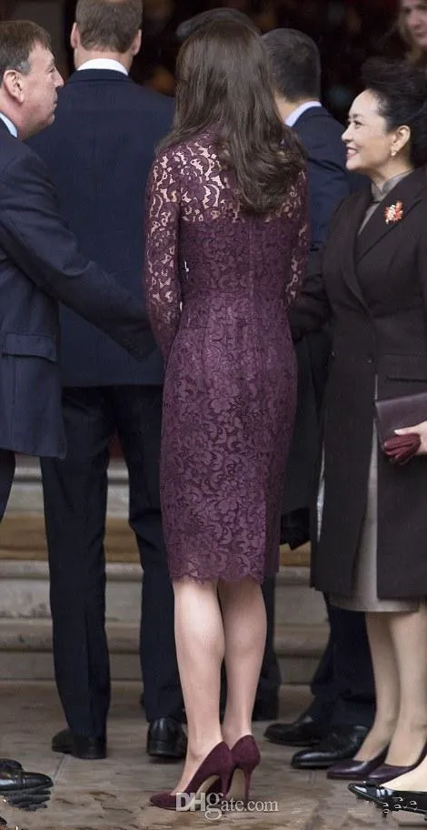 花嫁のドレスのフルレースの母袖2019年の膝の長さの母親のドレスとエレガントな紫のハイネック結婚式のゲストのガウン