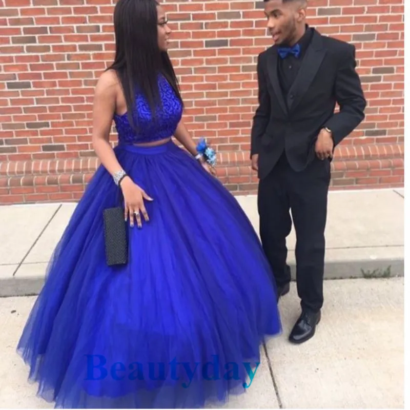 Royal Blue Dresses Quinceanera Dresses 2020 متواضع قطعتين الحلو 16 حفلة موسيقية حفلة عيد الكرة ثوب debutante العباءات تول vestidos دي 15