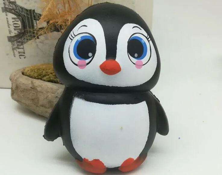 New Arrival Jumbo Squishy Penguin Kawaii Cute Animal Slow Rising Słodki Pachować Vent Charms Chleb Cake Kid Toy Doll Prezent