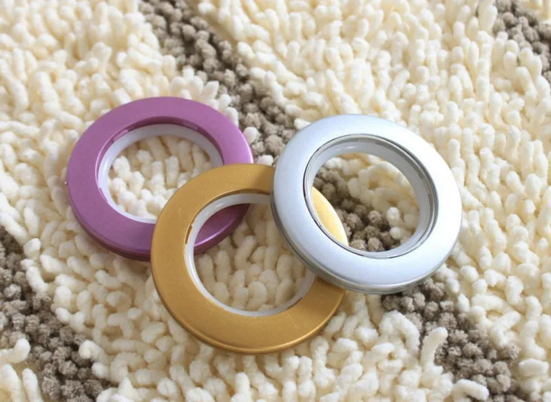 Accessori tende con decorazione di colore bianco di alta qualità, anelli in plastica, occhielli tende6350444