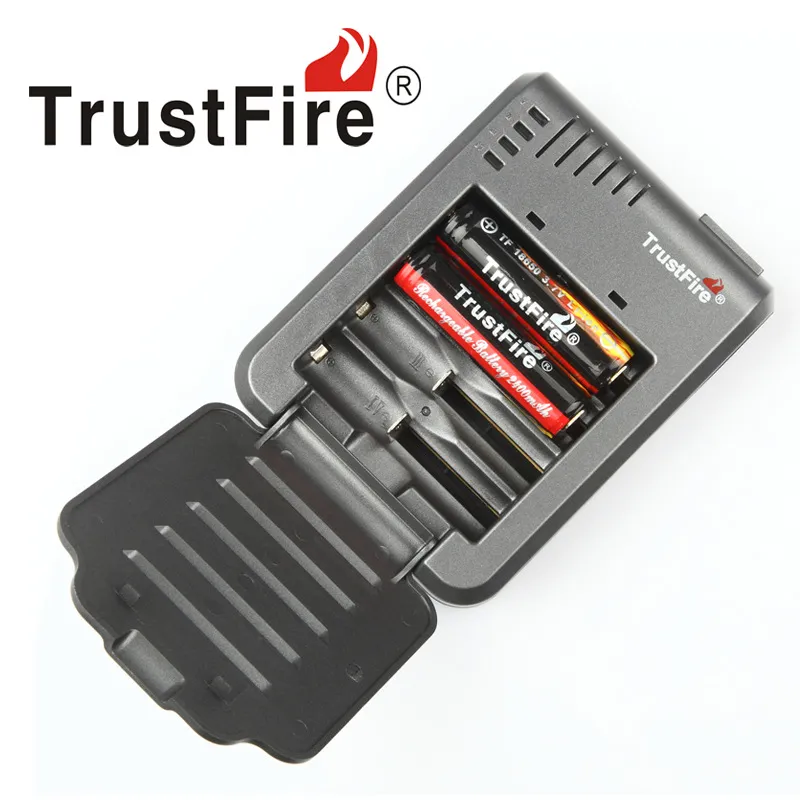 100% authentiek trustfire TR003 4-slot batterijlader voor 18650 16450 14500 18350 oplaadbare batterijen vs nitcore i8 DHL gratis verzending